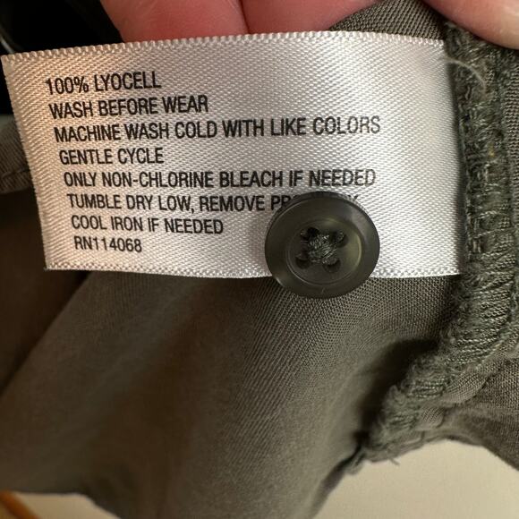 Evereve Peyton Shirt Dress Utility Dress Button Up Pockets Belted Olive Medium - Picture 11 of 12